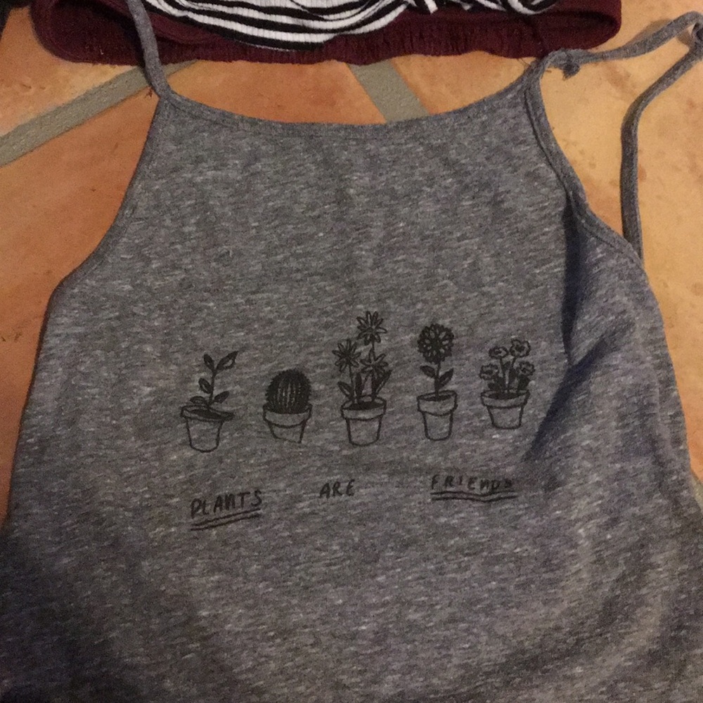 “Plants are friends” cropped grey tie up shirt